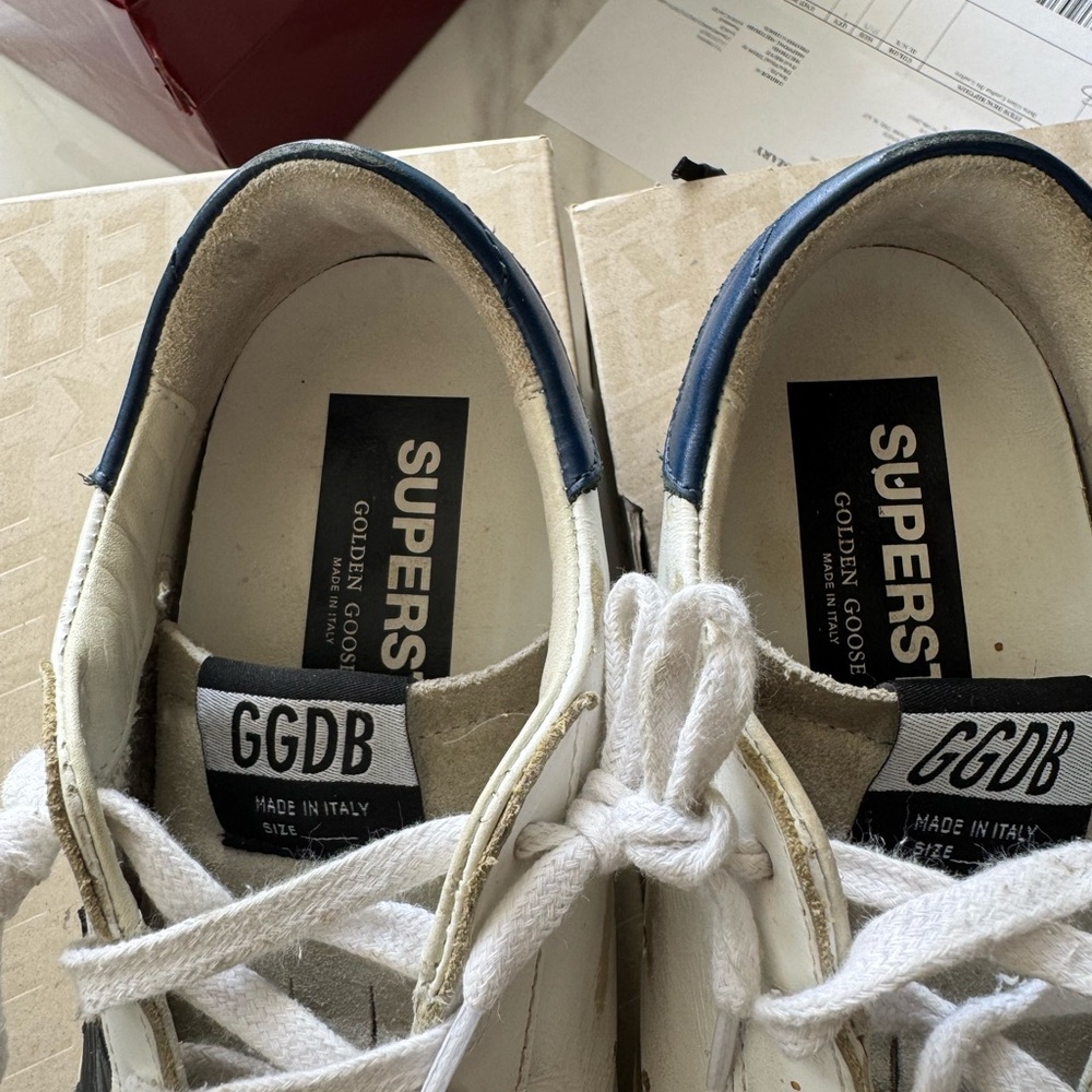 Golden Goose Superstars - Picture 4 of 11
